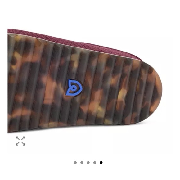 Rothy's Revelvet Casual Slip-On Clogs in Syrah Sz:7 - Picture 6 of 11